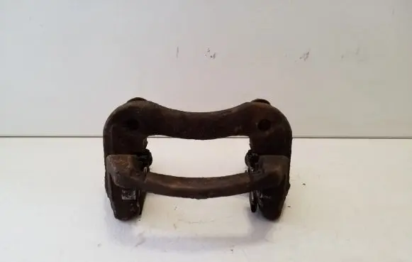 Lexus RX 330 - 350 - 400H Brake caliper pad carrier rear 