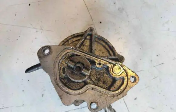 Renault Vel Satis Vacuum pump 8973079820 70000401A 7440396