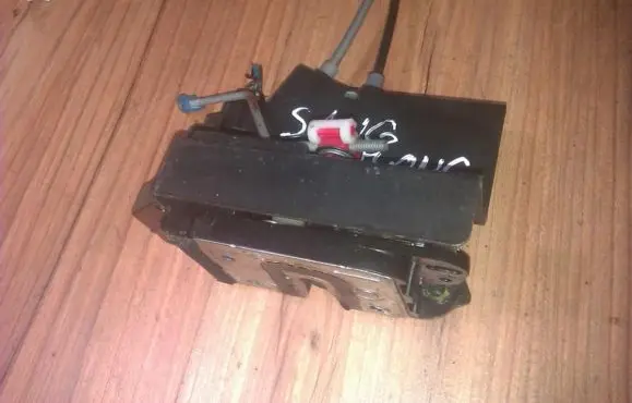 SsangYong Rodius Rear door lock