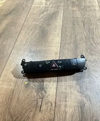 Mercedes-Benz ML W164 Hazard light switch A1648709910 03754749