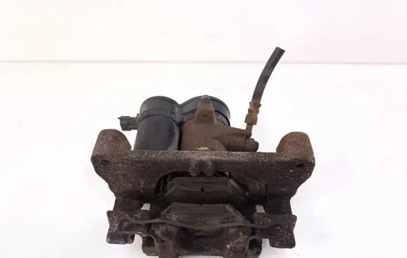 Subaru Outback (BS) Rear brake caliper 26620AL05B
