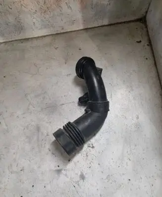 Citroen C4 Grand Picasso Turbo air intake inlet pipe/hose 9683725080