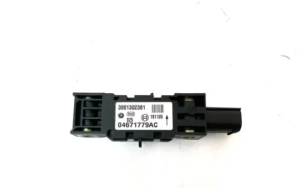 Jeep Grand Cherokee (WK) Airbag deployment crash/impact sensor 3901302381 04671779AC