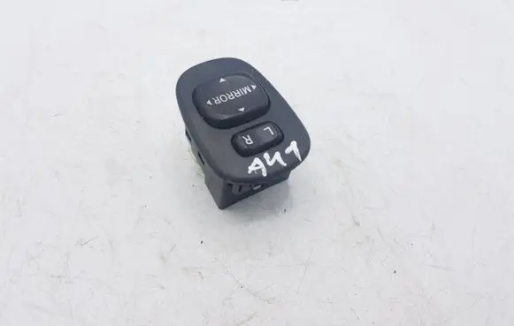 Toyota Corolla Verso AR10 Wing mirror switch 183574 769795