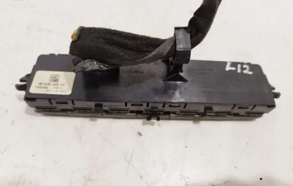 Peugeot 5008 Hazard light switch 96638426XT