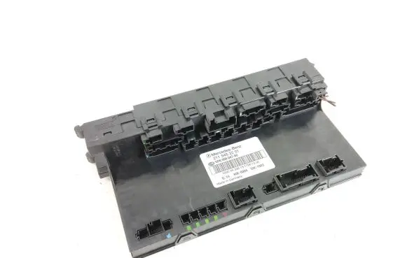 Mercedes-Benz E W211 Fuse module 2115452201 5DK00804760 35151179610