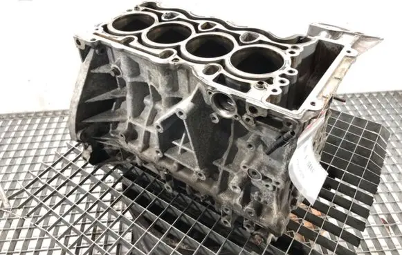 BMW 3 E90 E91 Engine block 7552781