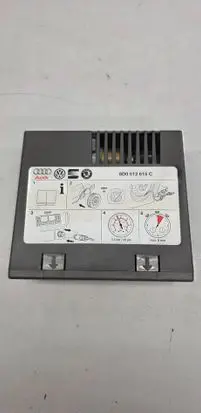 Volkswagen PASSAT B6 Tire air pump compressor 8D0012615C