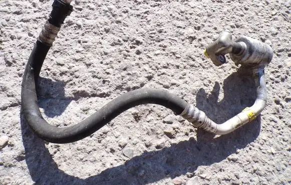Alfa Romeo Giulietta Air conditioning (A/C) pipe/hose 50512738