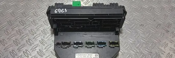 Mercedes-Benz C W204 Fuse module A2129009605 A2129028102 A2125451101