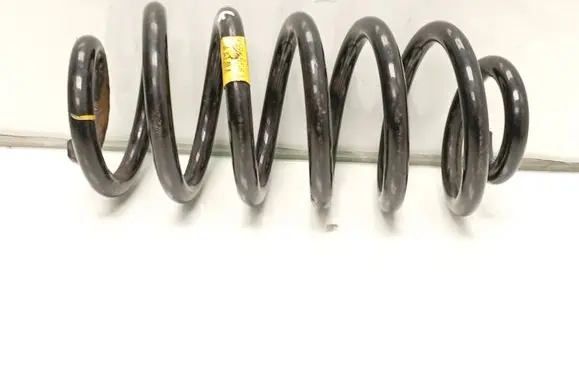 Opel Mokka X Rear coil spring 95965583