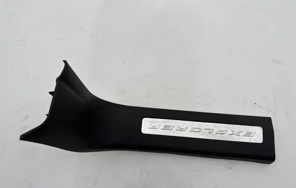 Ford Explorer Front sill trim cover