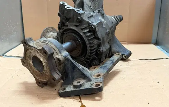 Nissan X-Trail T30 Rear differential 8EL0 16C1598
