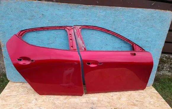 Mazda 3 Front door BDMT58010