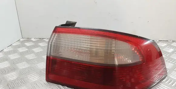 Renault Laguna II Rear/tail lights 8200002474