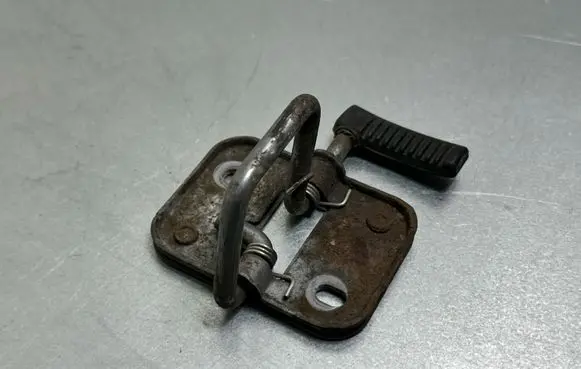 Volkswagen PASSAT B8 Engine bonnet/hood lock/latch loop/hook 3G0823186B