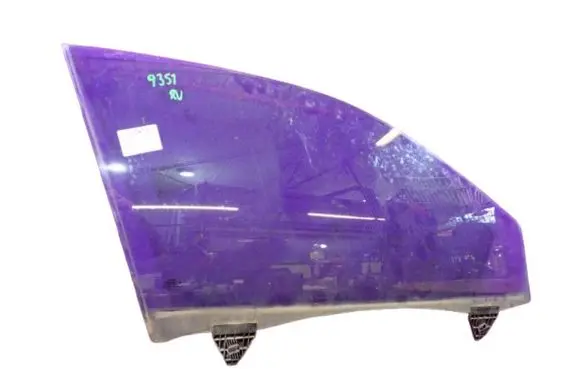 Audi A4 S4 B6 8E 8H Front door window glass four-door 
