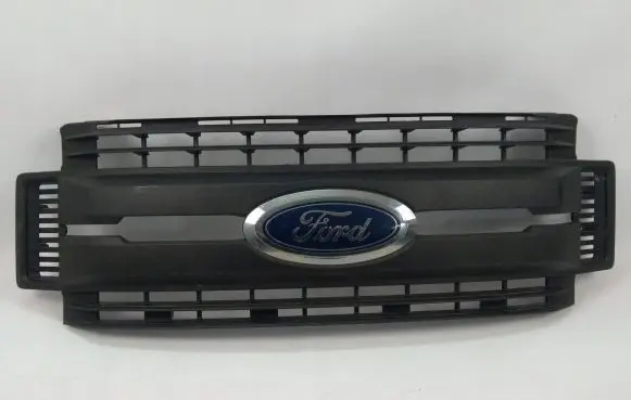 Ford F250 Front bumper upper radiator grill HC3B8A164AL