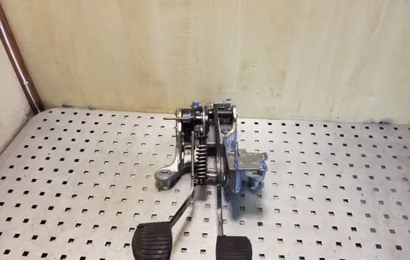 Peugeot 508 Pedal assembly 09440181