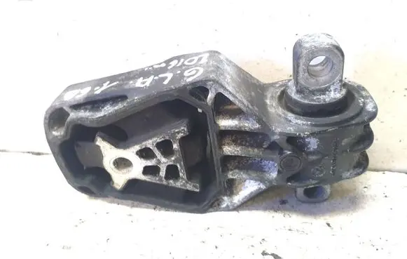Mercedes-Benz GLA W156 X156 Engine mount bracket A2462401209