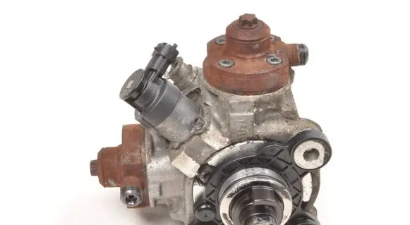 Volvo XC60 Fuel injection high pressure pump 31272896