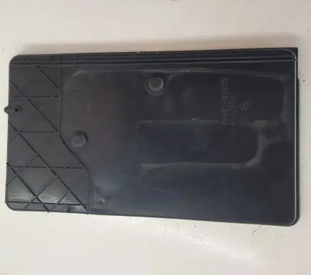 Toyota Avensis T270 Battery tray 744310F030