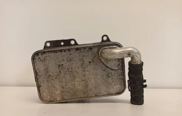 Engine oil radiator
