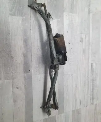 Audi A4 S4 B5 8D Front wiper linkage and motor