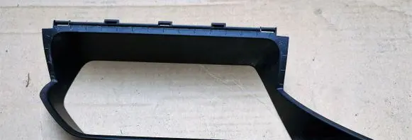 Mercedes-Benz GLK (X204) Radio/GPS head unit trim A2046800334