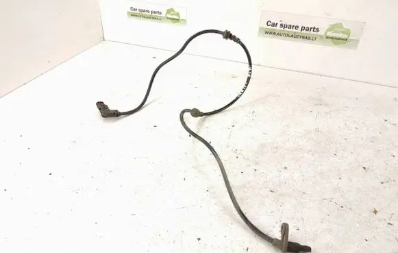 Mercedes-Benz C W204 ABS brake wheel speed sensor 2045400517 A2045400517