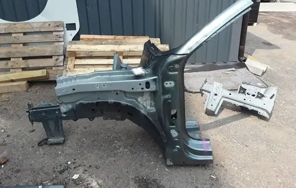 Front quarter panel