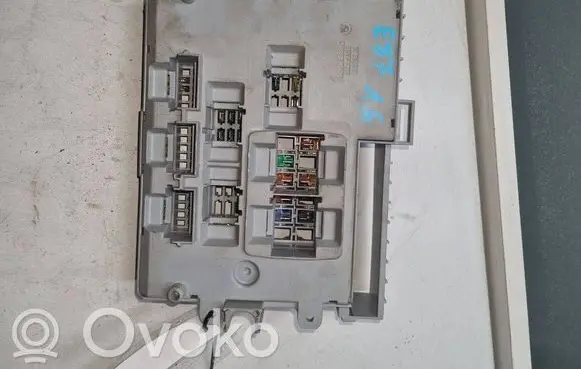 BMW 1 E81 E87 Fuse module 10688710 61149138800