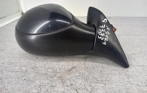 Citroen Xsara Picasso Front door electric wing mirror 