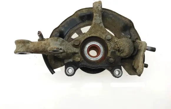 Toyota RAV 4 (XA30) Front wheel hub