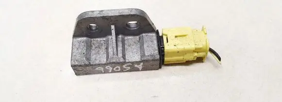 Nissan X-Trail T30 Airbag deployment crash/impact sensor