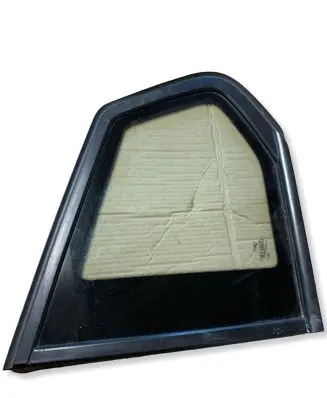 BMW X3 F25 Rear side window 7205623