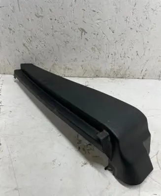 Volkswagen Golf III Other trunk/boot trim element 1H6867761