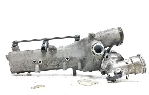 Mercedes-Benz C W204 Intake manifold A6422002215
