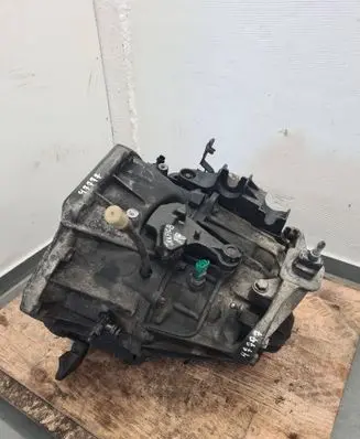 Renault Trafic III (X82) Manual 6 speed gearbox PF6050 3201099311R