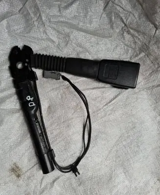 BMW 3 E92 E93 Front seatbelt buckle 9119542