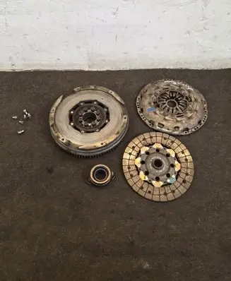 Toyota Avensis T250 Clutch set kit 
