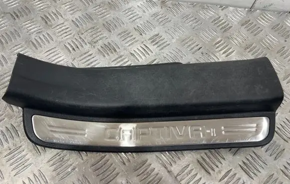 Chevrolet Captiva Rear sill trim cover 96630474