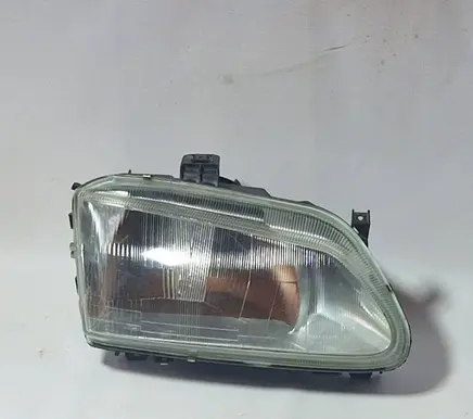 Renault Megane I Headlight/headlamp E24706