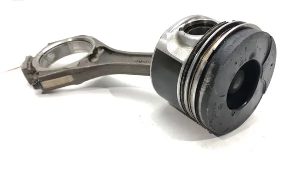 Opel Signum Piston with connecting rod Y30DT