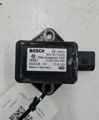 Volkswagen Polo ESP acceleration yaw rate sensor 8E0907637A