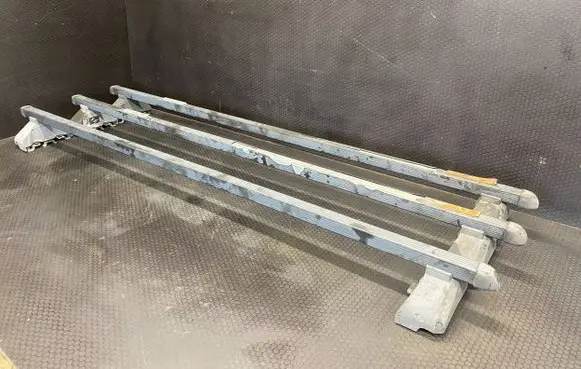 Opel Vivaro Roof bar rail