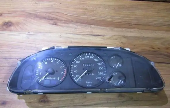 Mazda 323 F Speedometer (instrument cluster) be7g55430 69719-070