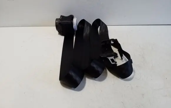 Audi Q3 8U Rear seatbelt 8U0857805