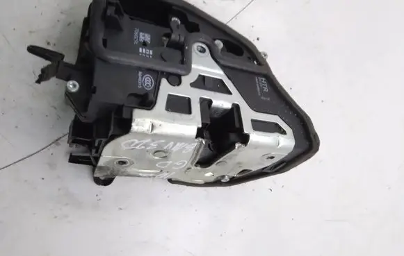BMW 3 E90 E91 Rear door lock
