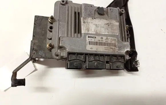 Renault Megane II Engine control unit/module 0281011390 8200310863 8200349846